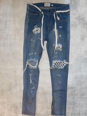 Lakenzie blue jeans with distressed & Checkerboard pattern